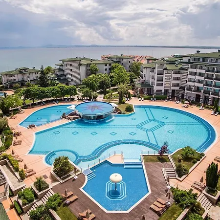 Exclusive Private In The Emerald Complex