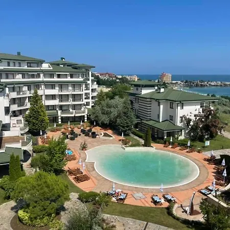Exclusive Private In The Emerald Complex Апартамент Равда