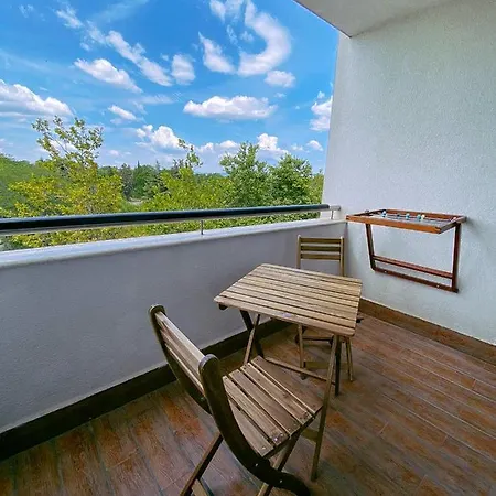 Exclusive Private In The Emerald Complex Апартамент *