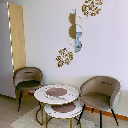 Exclusive Private In The Emerald Complex Appartamento