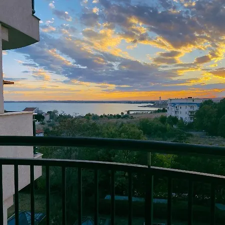 Exclusive Private In The Emerald Complex Appartamento Ravda