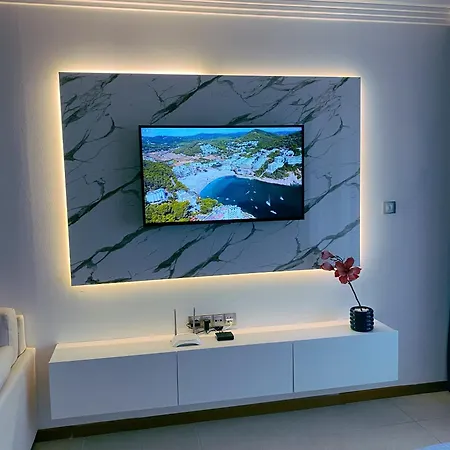 Exclusive Private In The Emerald Complex Апартамент Равда