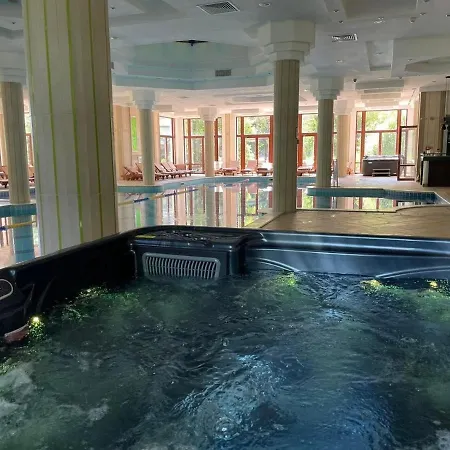 Exclusive Private In The Emerald Complex Апартамент Равда