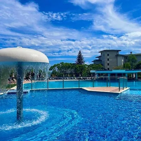 Exclusive Private In The Emerald Complex Апартамент Равда