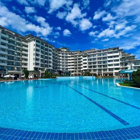 Exclusive Private In The Emerald Complex Appartamento Ravda